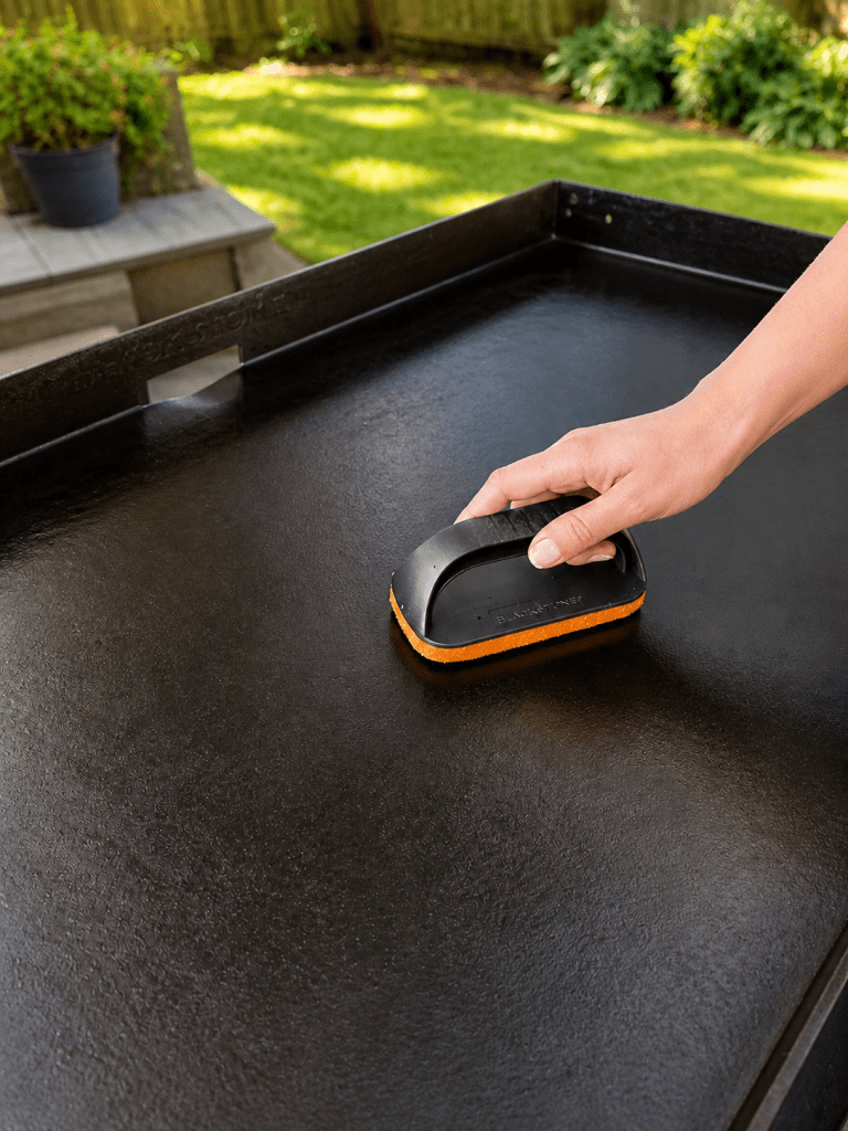 How to clean a blackstone grill